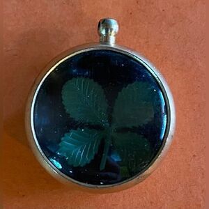 Women’s Necklace Pendant Four Leaf Clover 1”